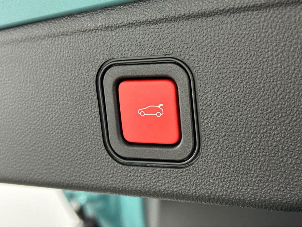 Jeep Avenger 1.2 e-hybrid summit | camera | apple carplay & android auto |