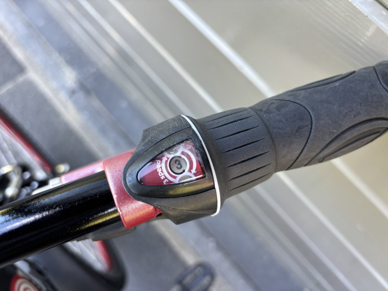 Nette Batavus Snake jongensfiets met 26 inch wielen en 3 versnellingen