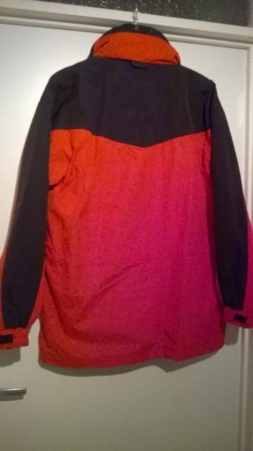 WINTERWEER IS ONDERWEG, warme WINTERJAS aan..