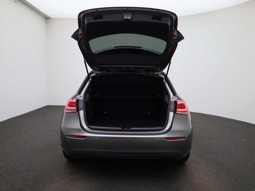 Mercedes-Benz A-Klasse 180 business solution | automaat | navigatie | achte