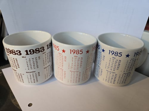 Vintage jaren '80 jaarbekers - 1x 1983 en 2x 1985