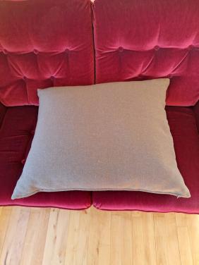 Kussen bruin gemèleerd van mooie sterke stof