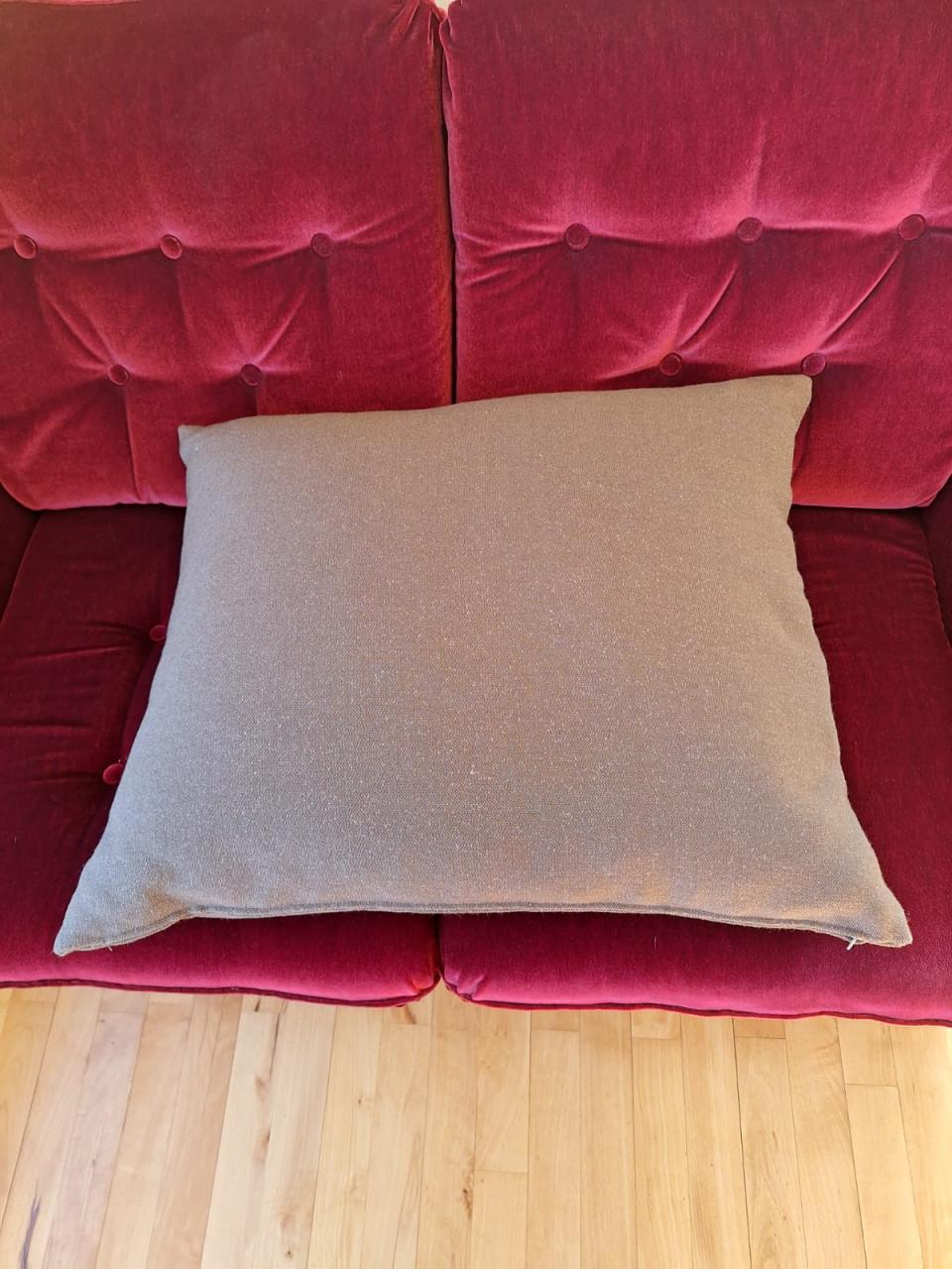 Kussen bruin gemèleerd van mooie sterke stof