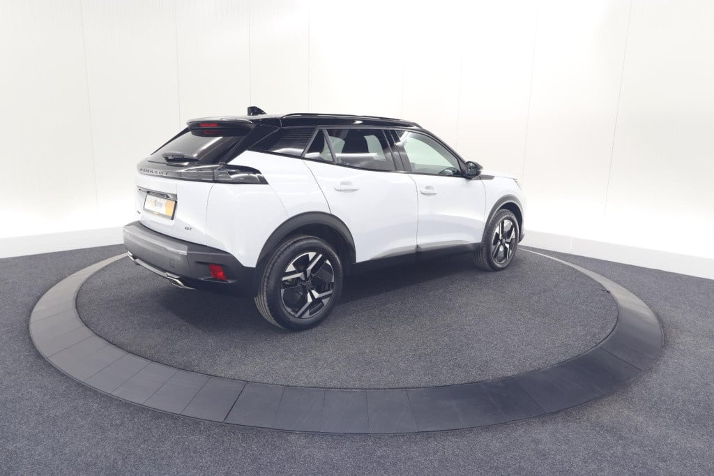 Peugeot 2008 puretech 130 eat8 gt | camera | apple carplay | parkeersensore
