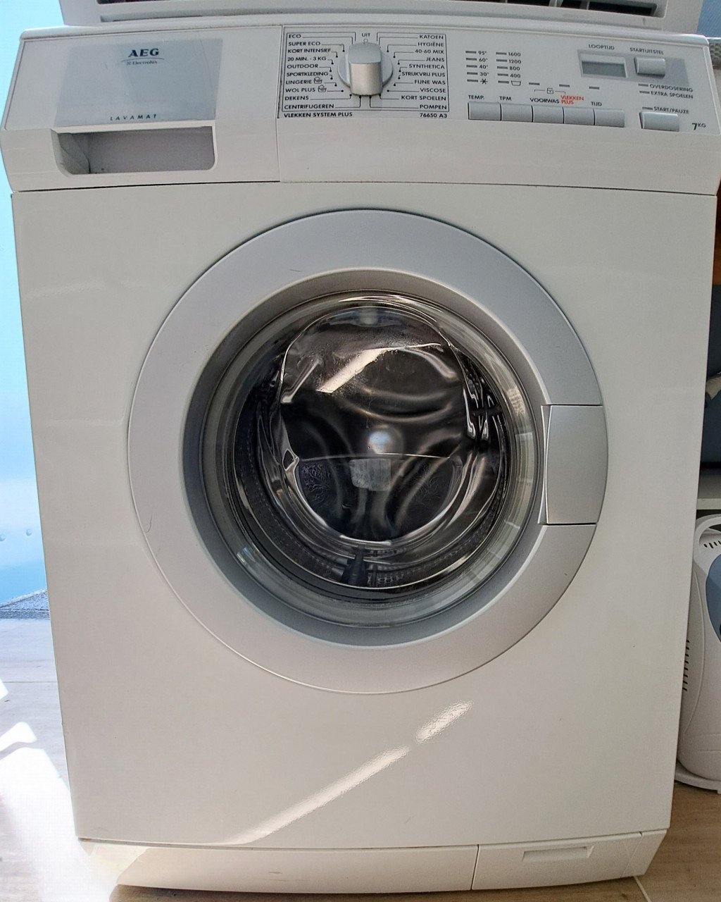 Gratis af te halen AEG wasmachine en condensdroger