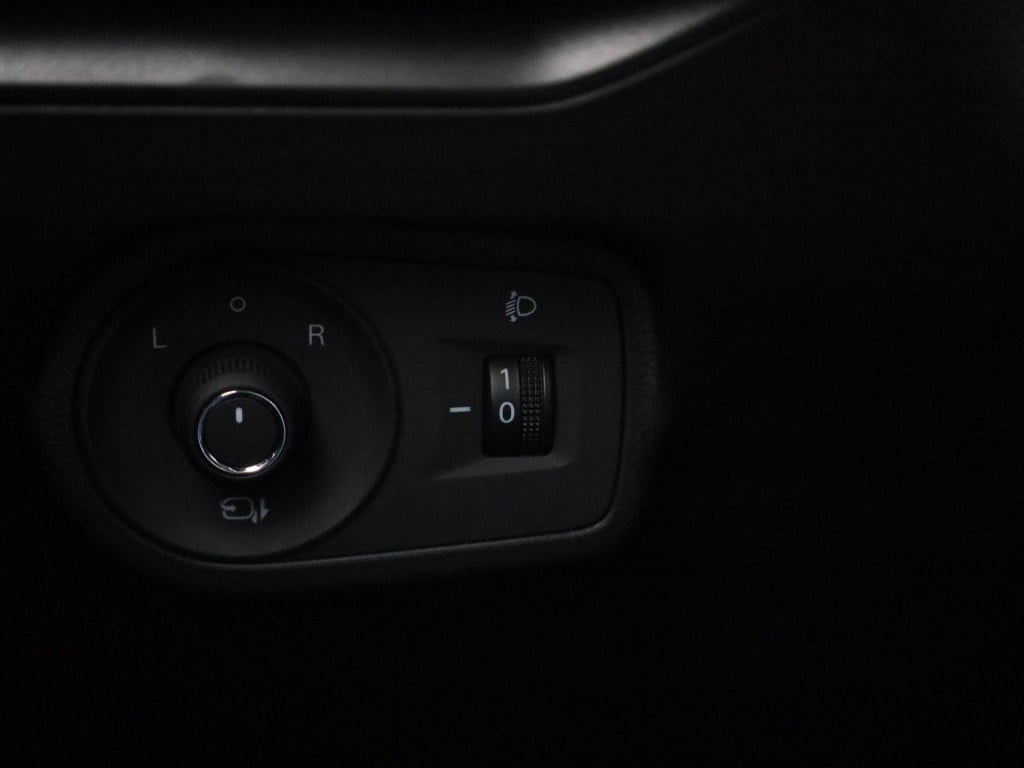 MG 4 luxury 64 kwh | navigatie | climate control | apple carplay / android 