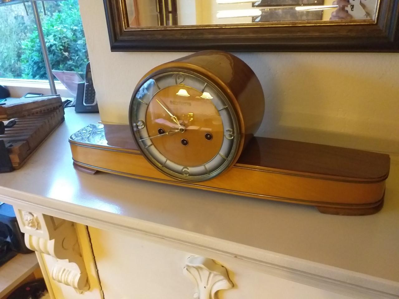 """MOOIE PENDULE MET SCHWEBEGANG""""