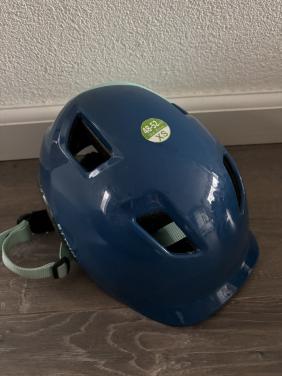 Helm decathlon kind maat xs 48-52cm