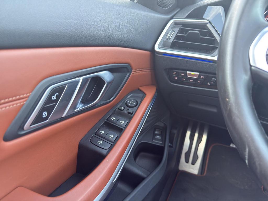 BMW 3-serie touring 330i xdrive |  m sport | pano | leder | sfeerverl. | sh