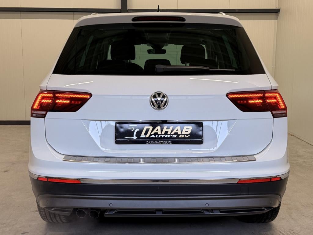 Volkswagen Tiguan 2.0 tsi 4motion highline | leder | electrische trekhaak |