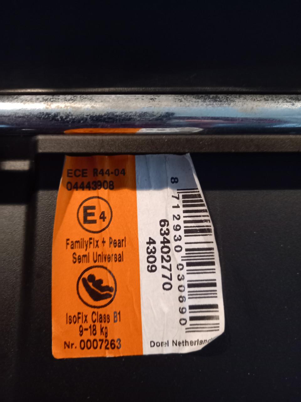 Maxi Cosi Pebble en Pearl met ISOfix base