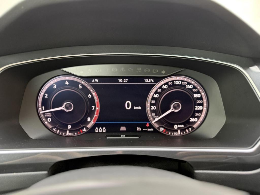 Volkswagen Tiguan 1.4 tsi 4motion highline r-line 1800kg/leder/digital/r-li