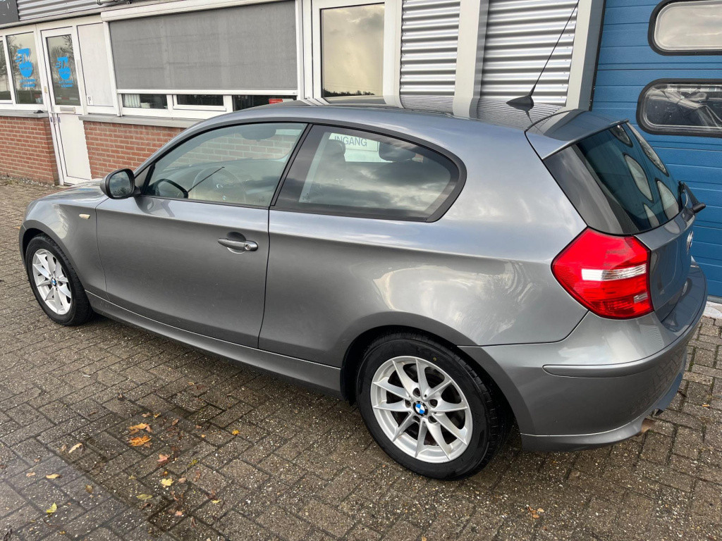 BMW 1 Serie 118i business line | orig. nl | climate | cruise