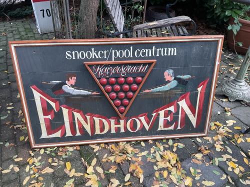 Houten reclamebord Snooker centrum Eindhoven