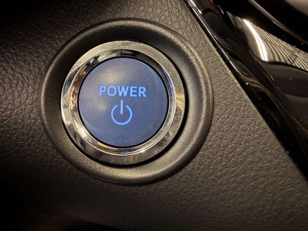 Toyota C-hr 1.8 hybrid dynamic | camera | navigatie |