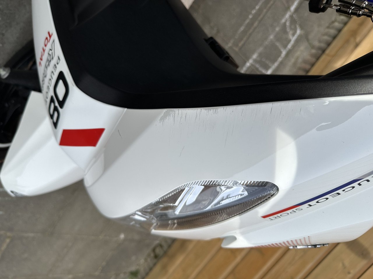 Scooter Peugot Kisbee TCR