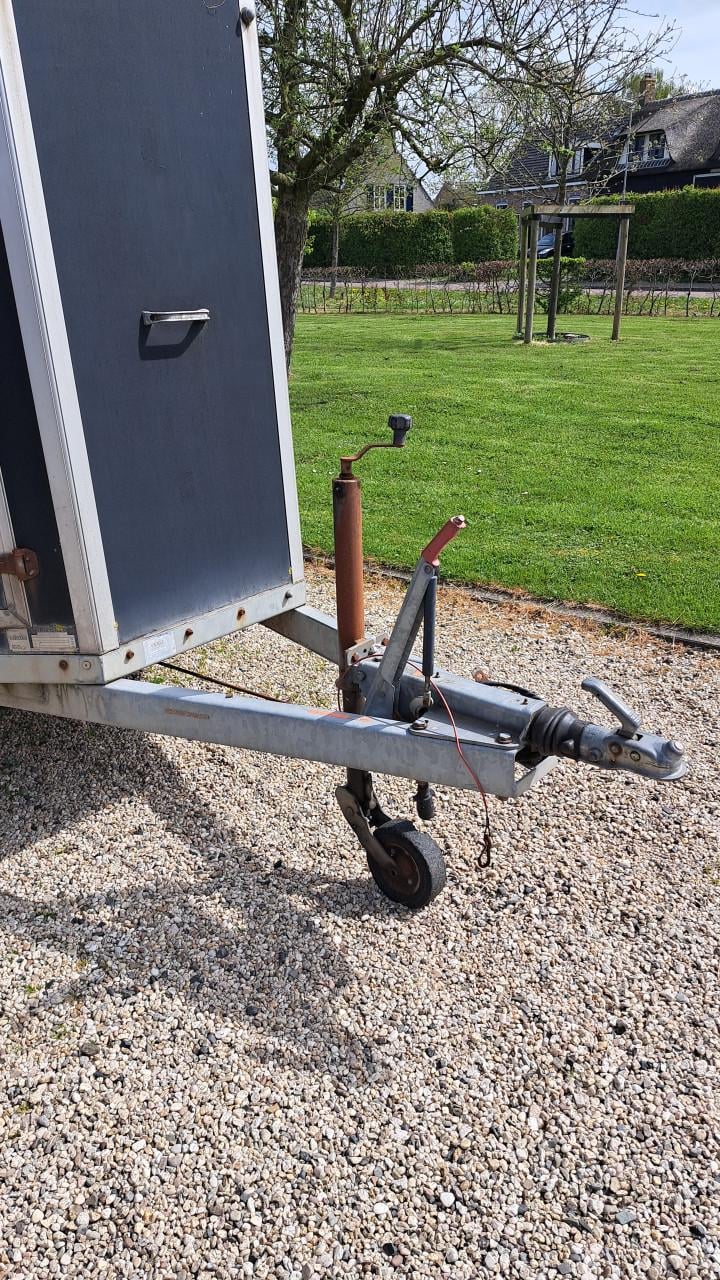 Paardentrailer, merk Sluis, 2-paards