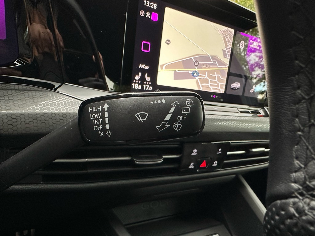 Volkswagen Golf 2.0 tsi gti // dealeronderhouden // nieuwstaat //