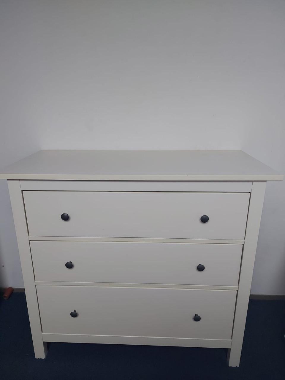 Leuke witte IKEA Hemnes commode / ladekast