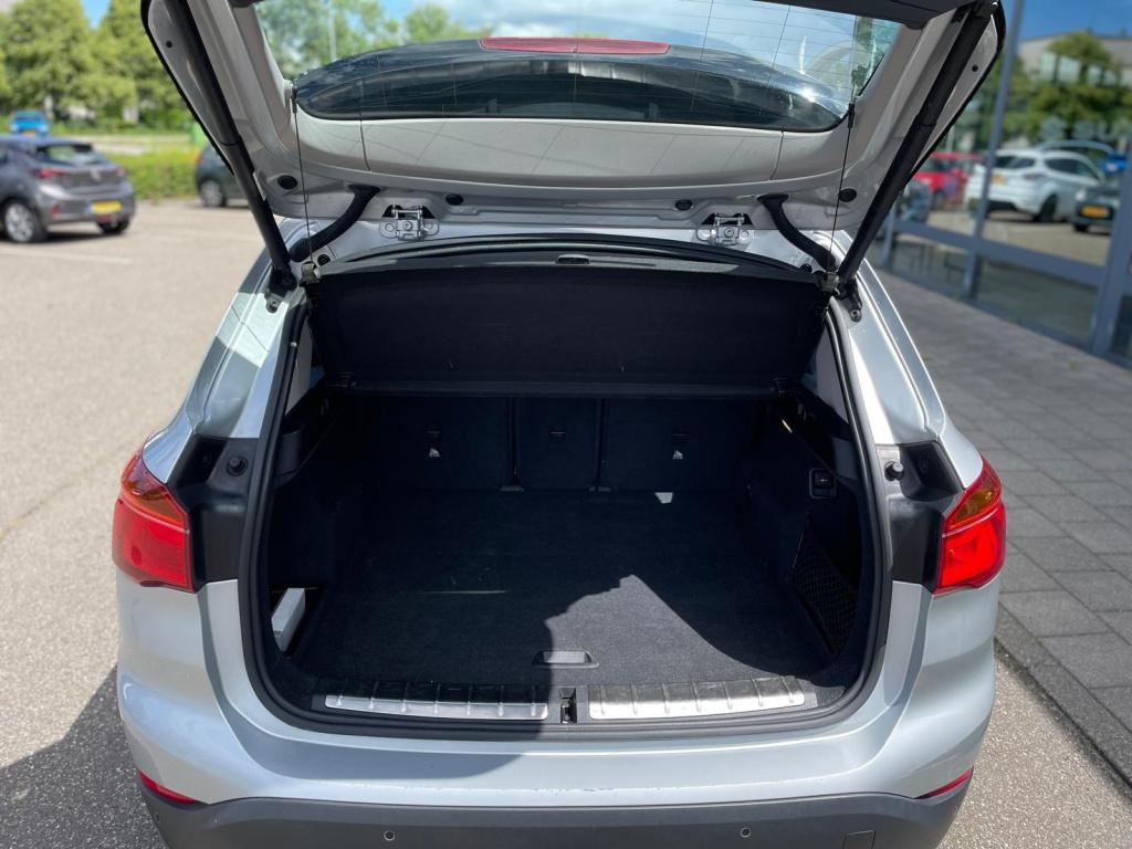 BMW X1 sdrive20i orange edition ii dealeronderhouden |mooie staat|