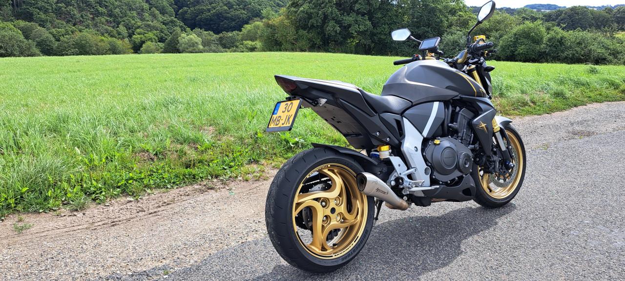 Nette Honda cb1000R