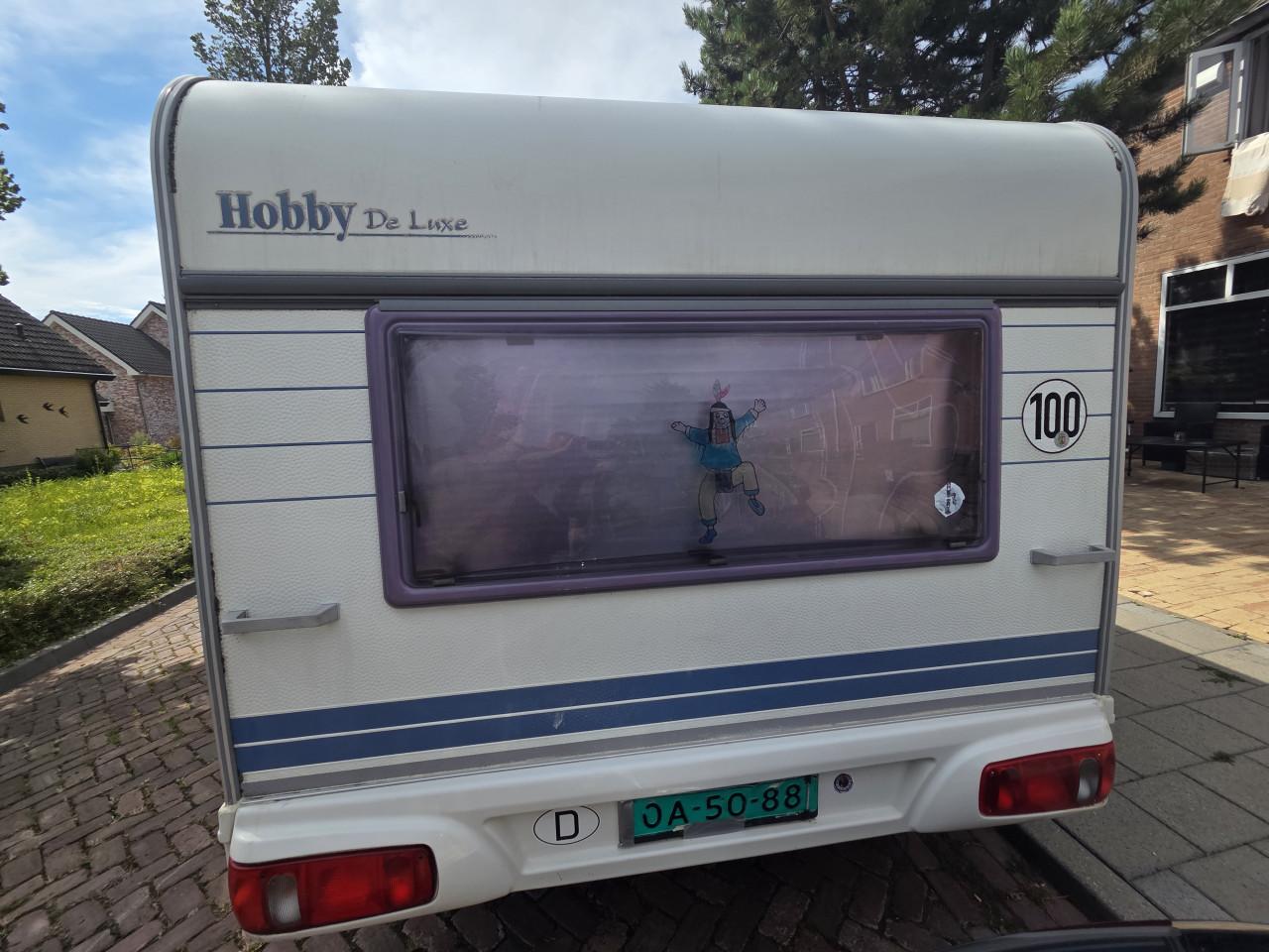 Hobby de luxe 495 met voortent en duitse papieren