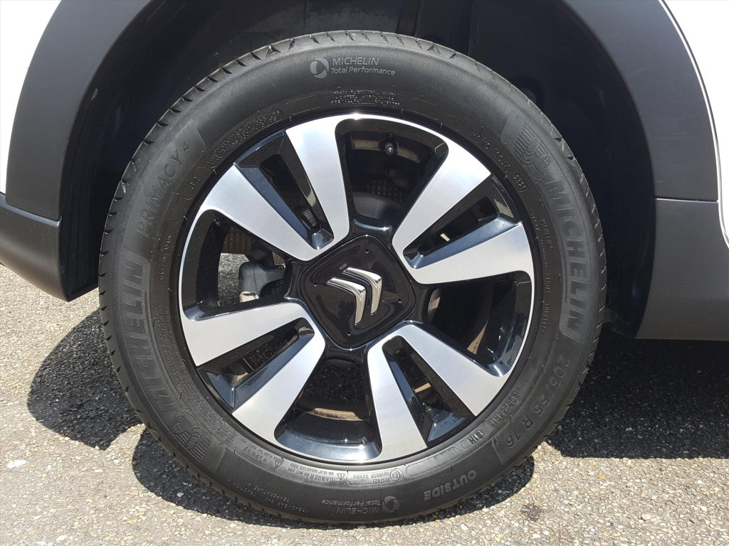 Citroen C3 shine 1.2 pt-110pk s&s (vol)automaat/eat6 | navi | bt | parkeerh