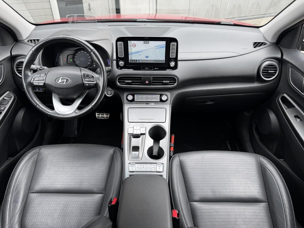 Hyundai Kona ev premium 64 kwh 3-fase lader | navigatie | stoelventilatie +