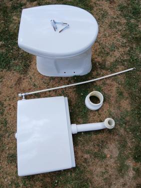 Toiletpot met toebehoren