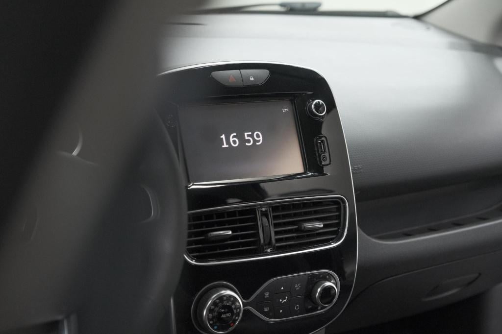 Renault Clio tce 90 zen | navigatie | parkeersensoren | climate control