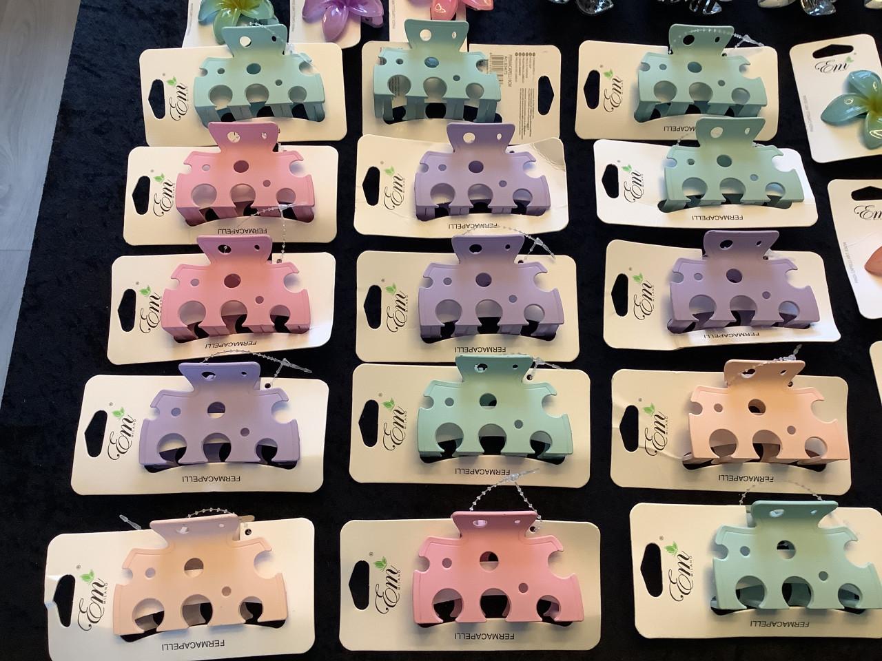 Partij super leuke haarklemmen. ( partij 205)