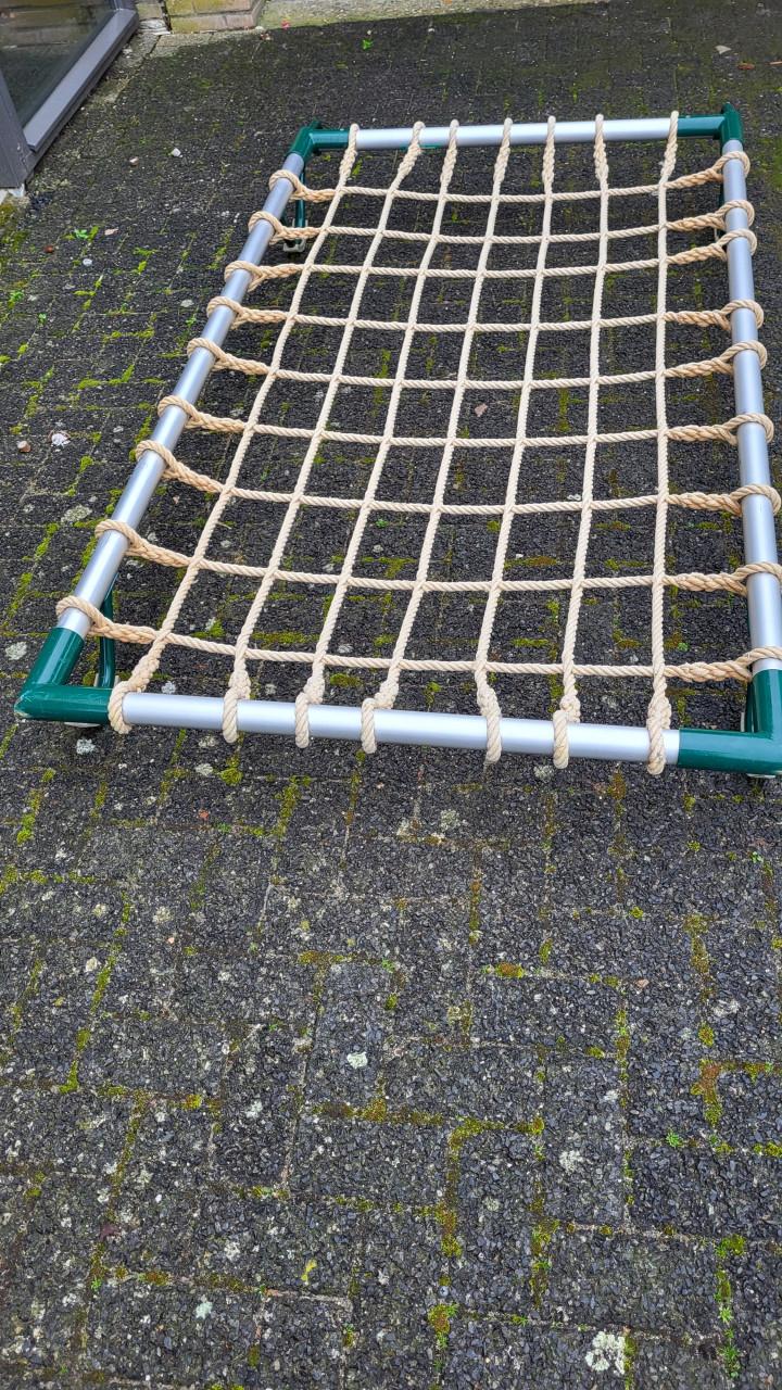 Klimrek met touwwerk