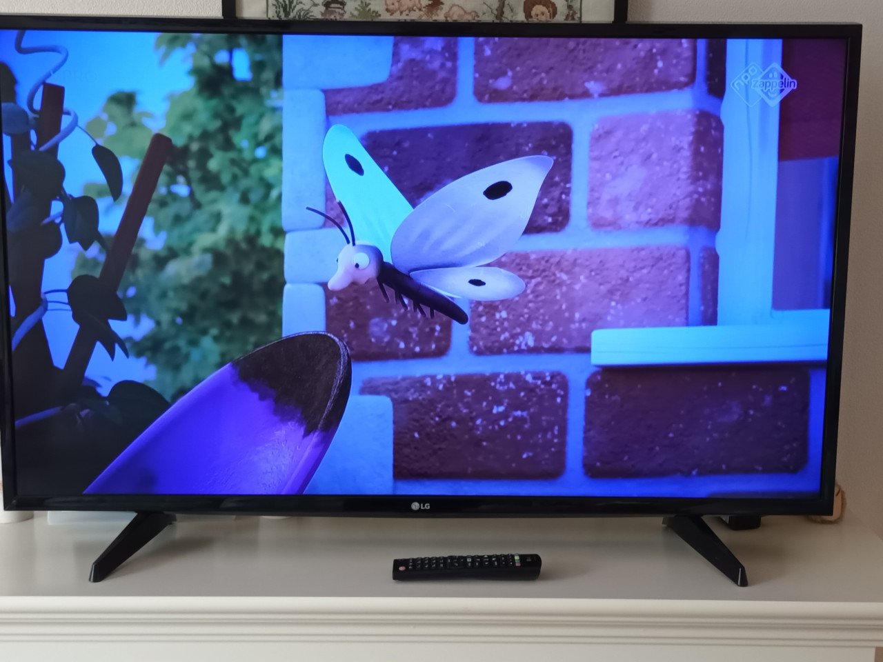 LG 43 inch. ( 102 cm) Full HD LED  Smart TV, type 43UH610