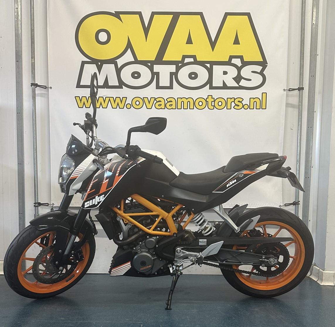 KTM 390 Duke 2013, bijzonder lage km stand