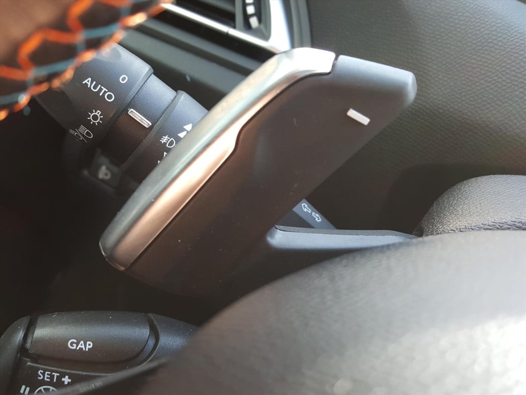 Peugeot 308 allure 1.2 pt-130pk s&s (vol)automaat (eat8) | panoramadak | na