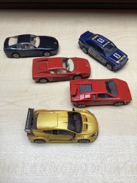 Partijtje modelauto’s, diverse merken, verschillende schalen, staat.