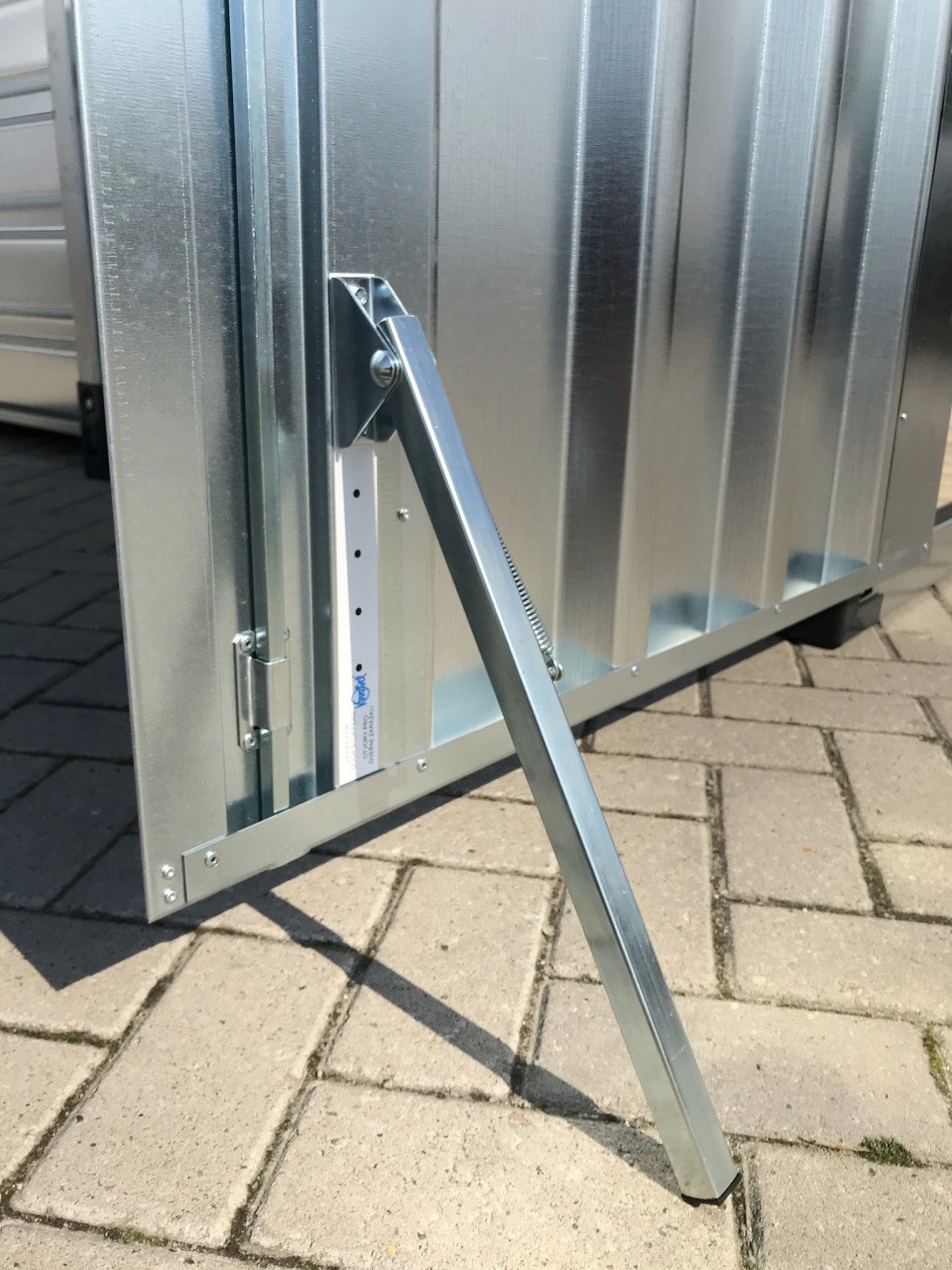 SALE! Opslagcontainer 3x2m dubbele deur korte zijde!