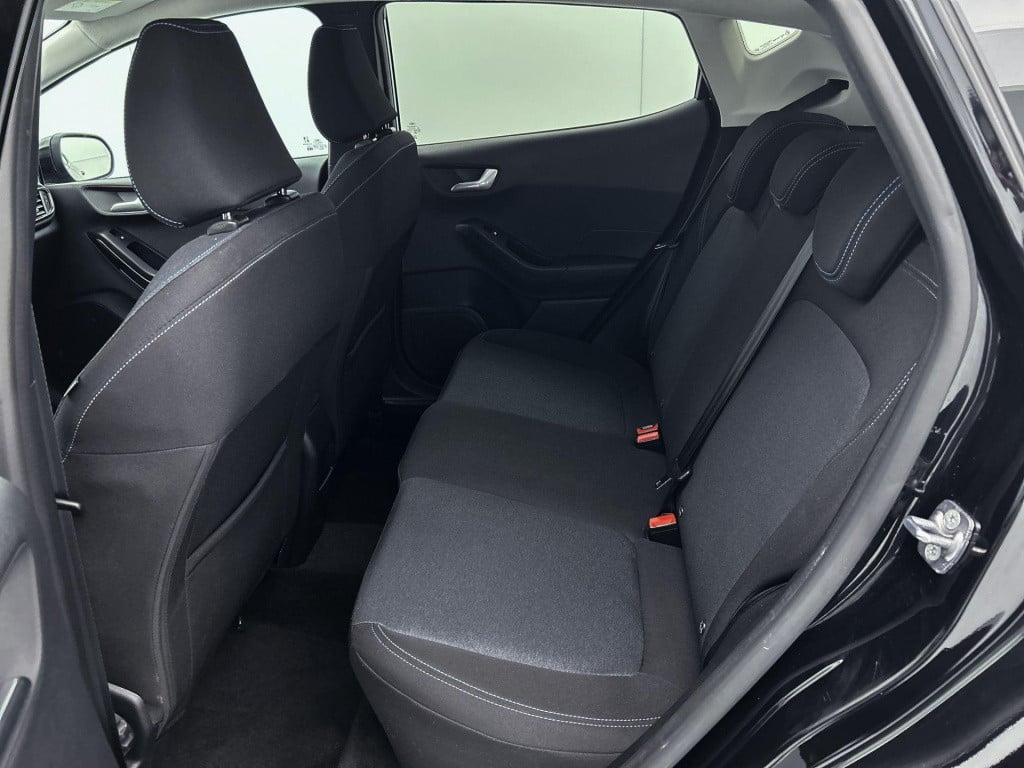 Ford Fiesta 1.0i ecoboost 70kw active btw auto! | 17'' lmv | winter pack | 