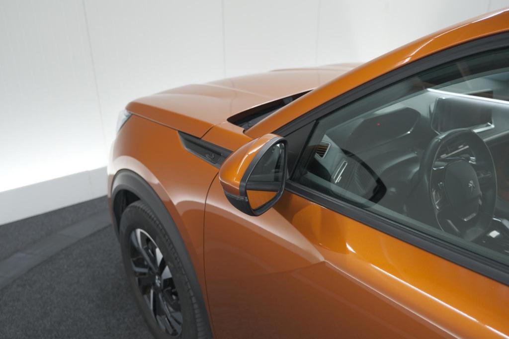 Peugeot E-2008 ev allure pack 50 kwh | 3 fase laadfunctie | parkeersensoren