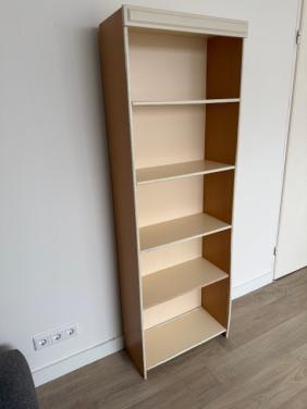 Houten boekenkast 173 x 59 x 26 cm