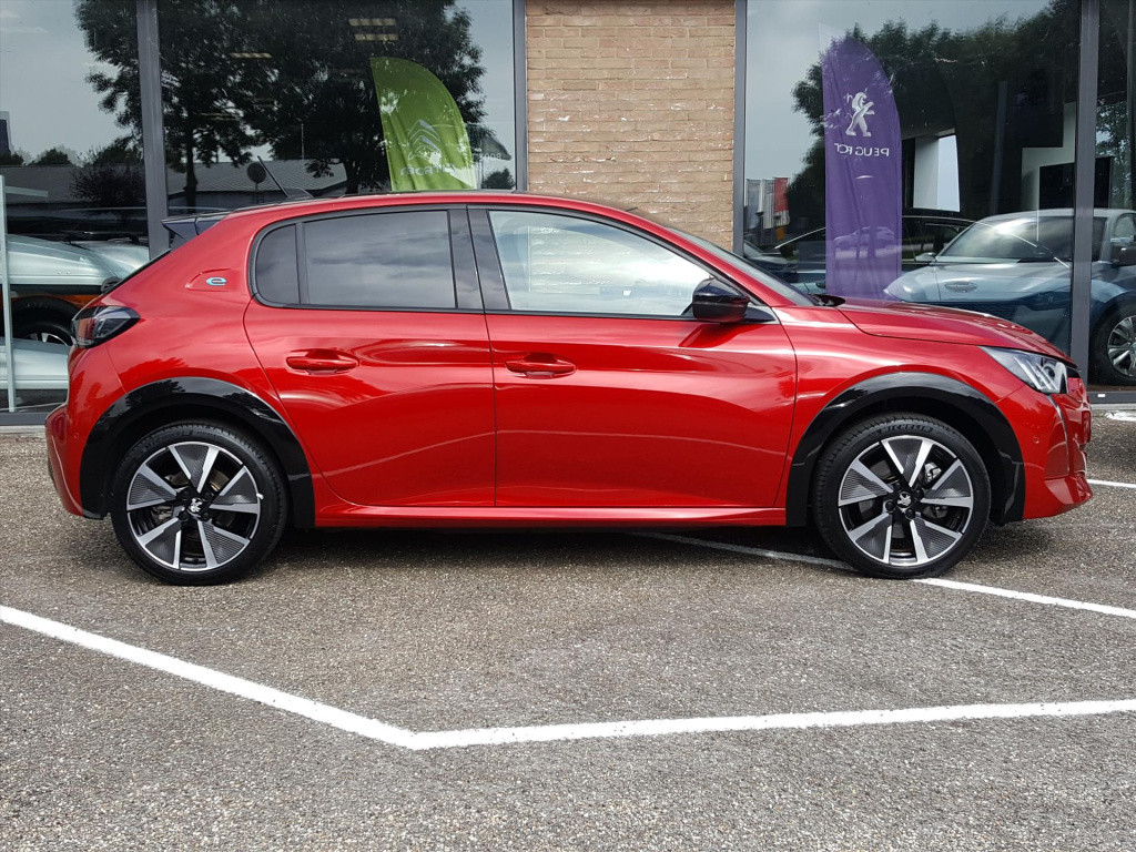 Peugeot 208 gt pack ev 50kwh 136pk/12%bytelling+btw | 3-fase navigatie | cr