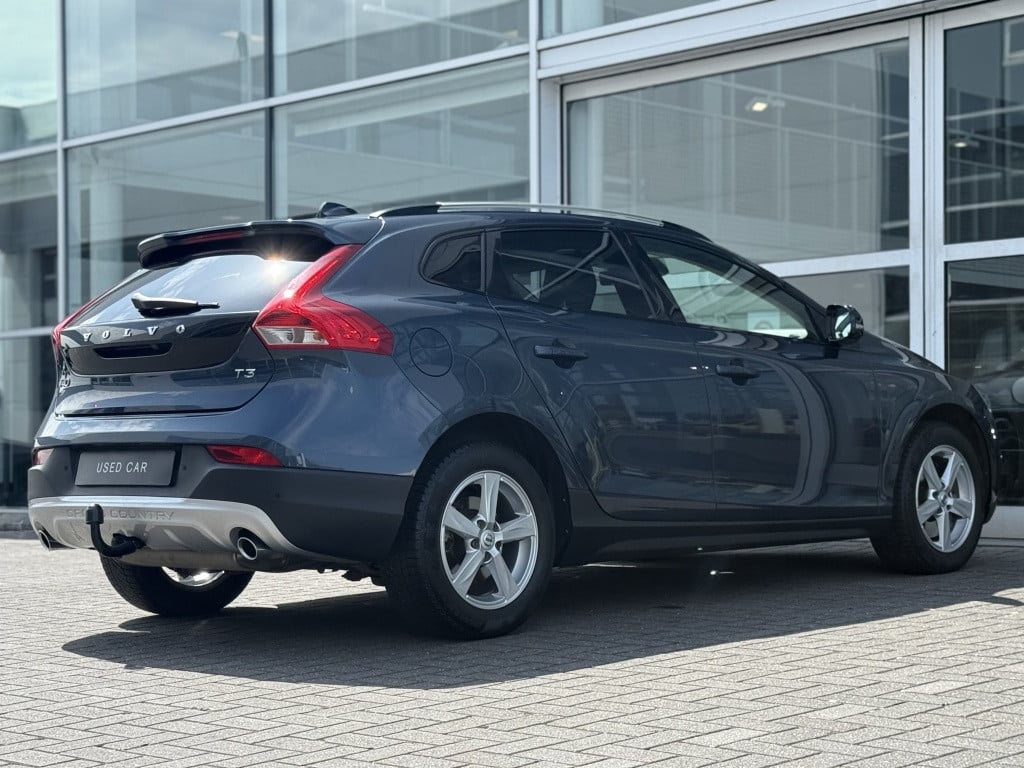 Volvo V40 cross country t3 153pk aut6 polar+ luxury| leder|pano| camera| tr