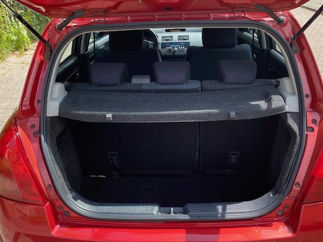 Suzuki Swift 1.3