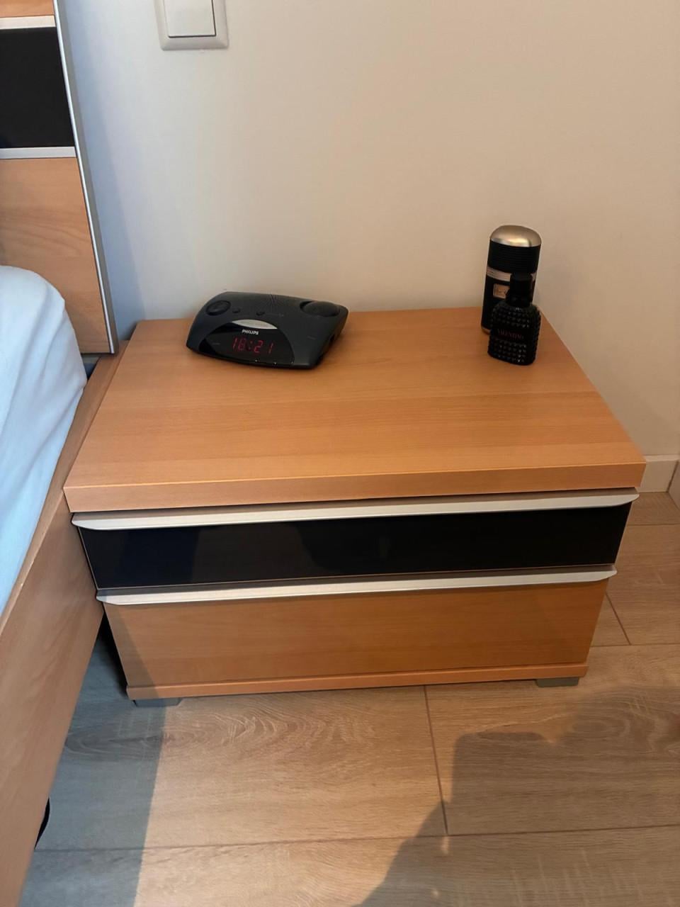 Bed 160x220 met 2 lattenbodems