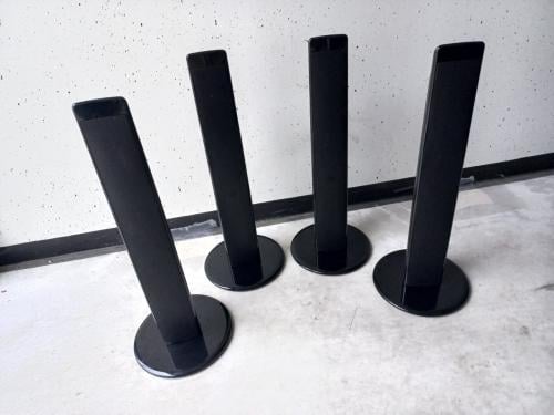 4 SAMSUNG speakers op voet