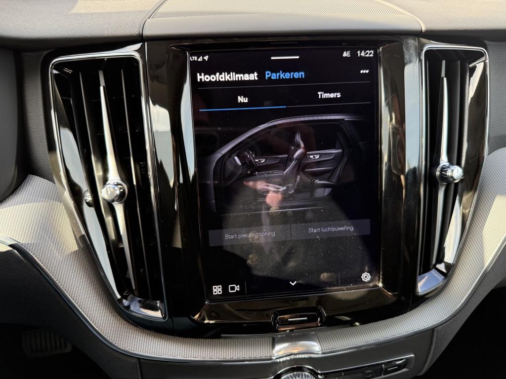 Volvo XC60 t6 398pk recharge plus dark| panodak| adap.cruise| 360camera| aw