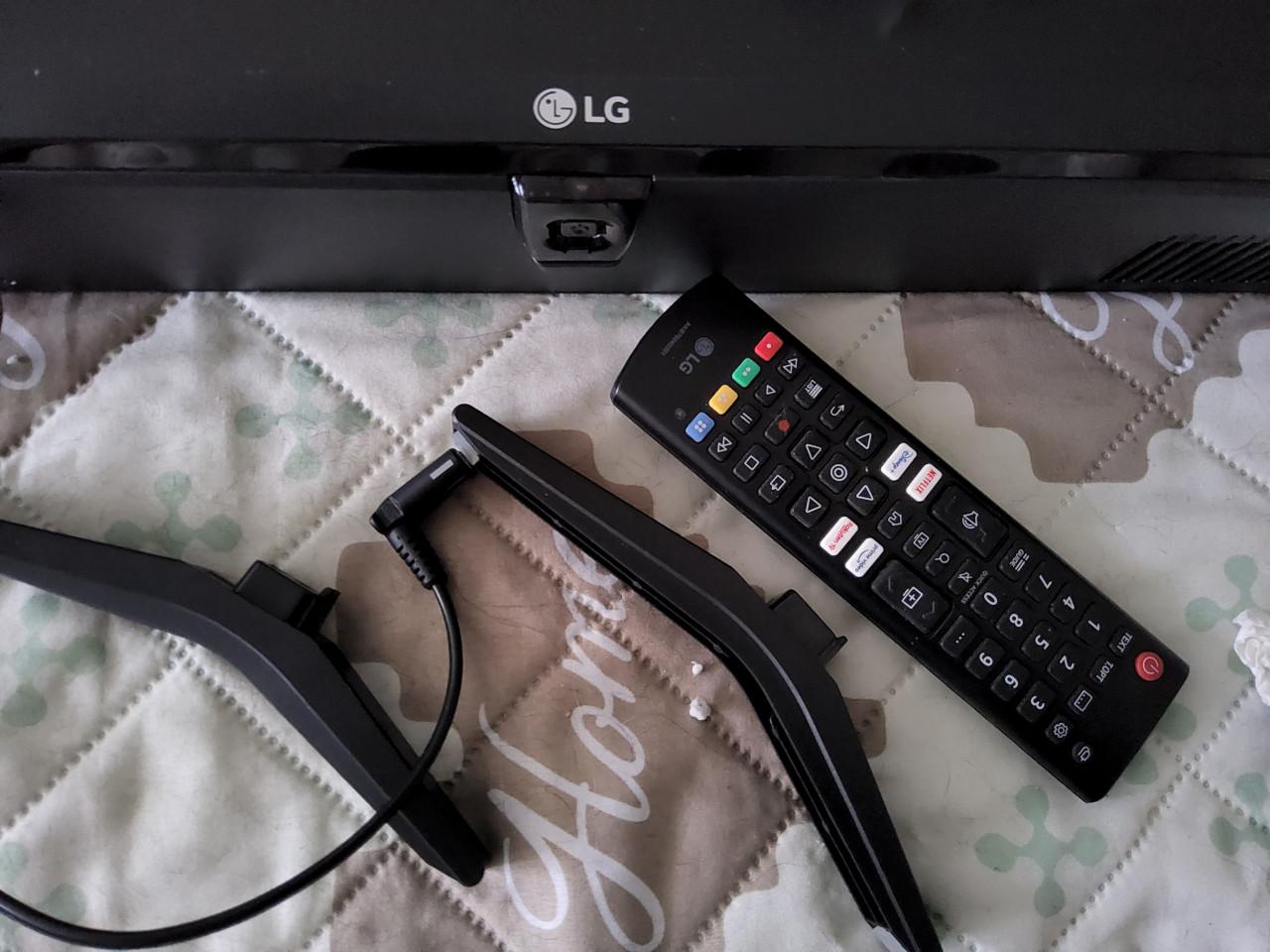 LG Full-HD TV