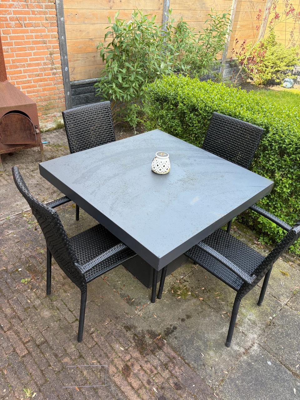 Tuintafel beton 105x105