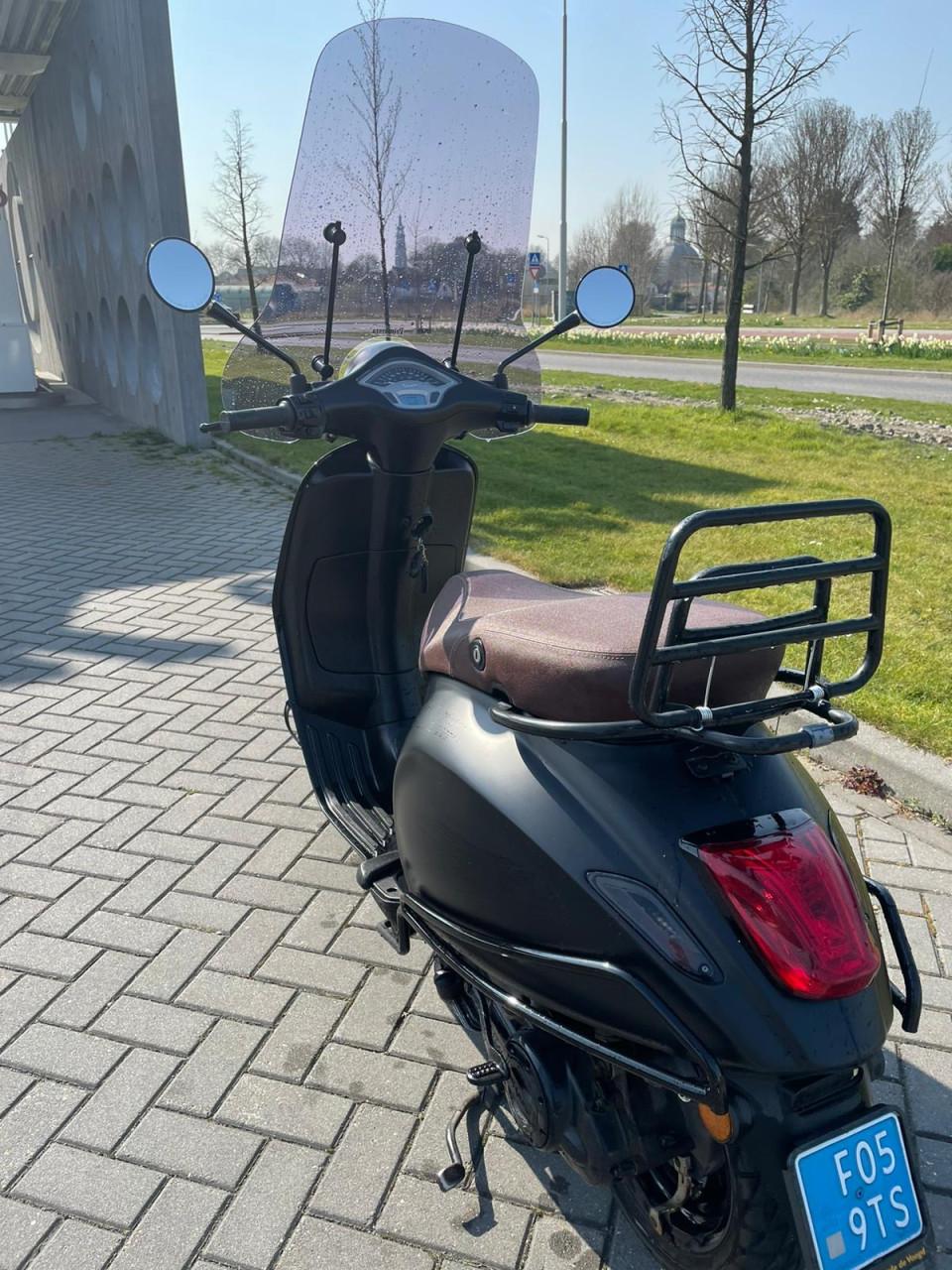Vespa Primavera