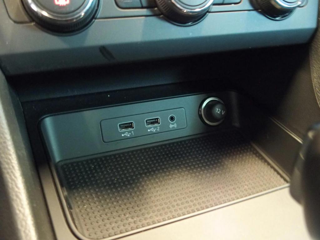 Seat Ateca 1.5 tsi style, appconnect, pdc , camera, climate,